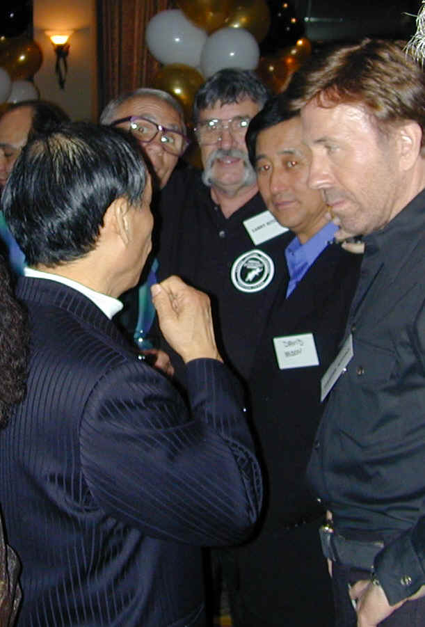 Norris_Rhee_Wallace_Ritchie_Moon.jpg (401211 bytes)