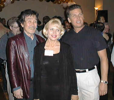 Whang_Mullins.jpg (44026 bytes)