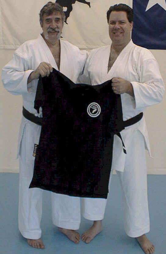 auction2.jpg (77756 bytes)